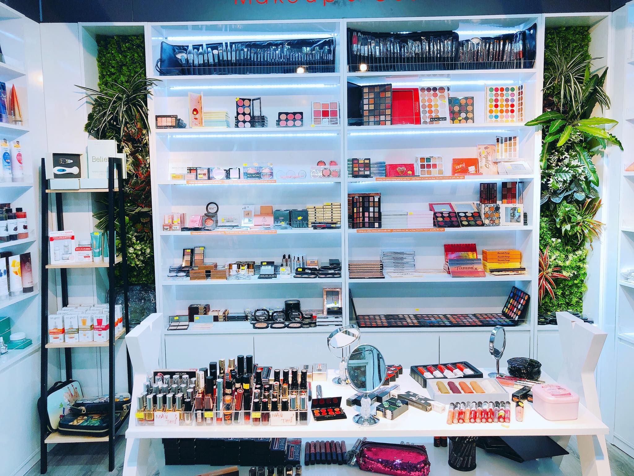 Cosmetic Shop TPHCM