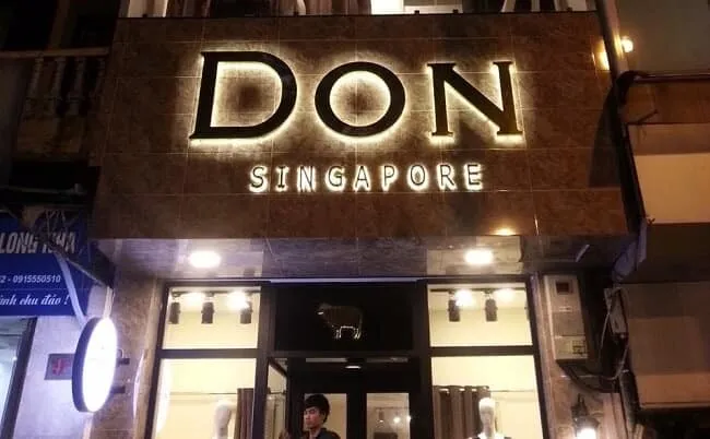 Bảng hiệu đơn giản, hiện đại Bảng hiệu đơn giản, hiện đại