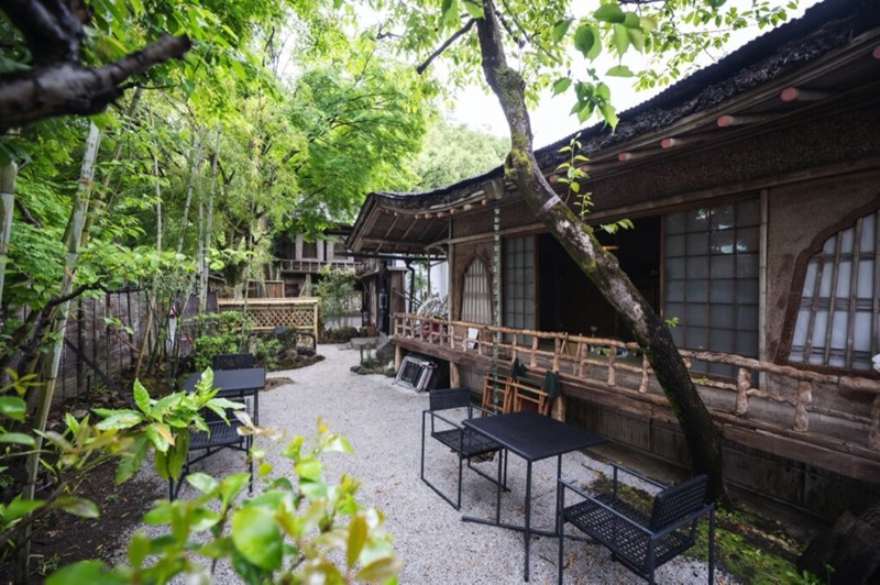 17 Mẫu thiết kế, trang trí quán cafe làm bằng tre sáng tạo và ấn tượng 4 thiết kế quán cafe bằng tre