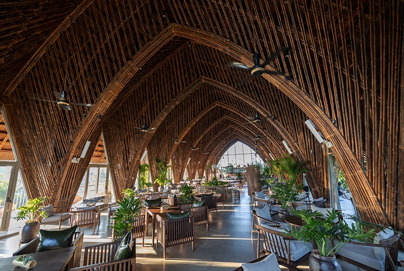17 Mẫu thiết kế, trang trí quán cafe làm bằng tre sáng tạo và ấn tượng 7 thiết kế quán cà phê bằng tre
