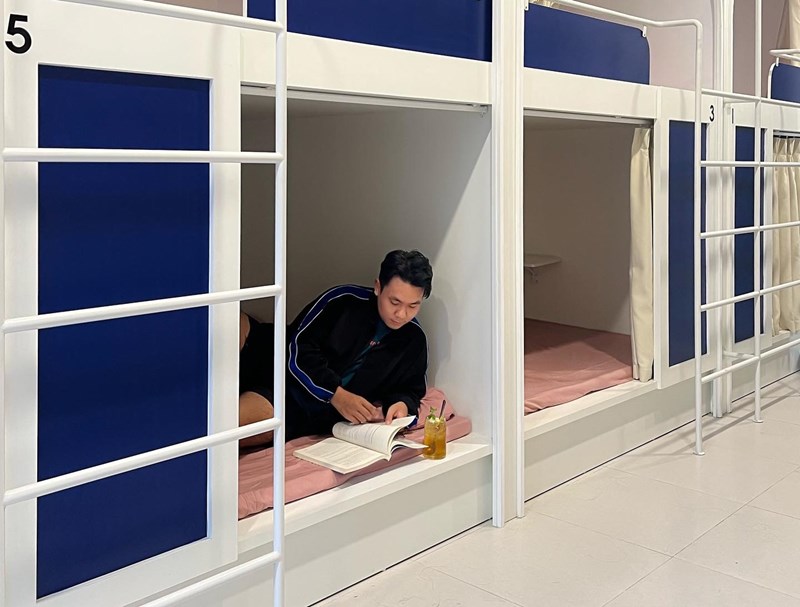 13+ Mẫu thiết kế quán cafe giường nằm (cafe in bed) đẹp mắt & ấm cúng 4 thiết kế quán cafe giường nằm