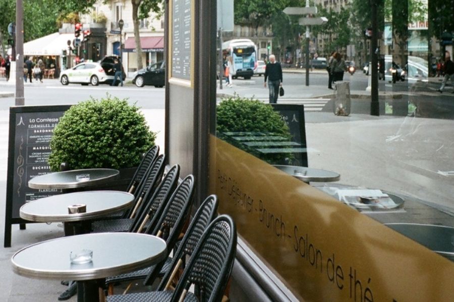 15 Mẫu Thiết Kế Quán Cafe Vỉa Hè Đẹp Đơn Giản, Cực Bắt Mắt 10 Thiết kế quán cafe vỉa hè