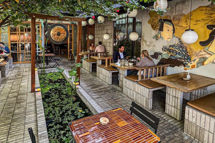 7 Cách trang trí cây xanh đẹp, làm mát cho quán cafe đẹp và thu hút tài lộc, may mắn 9 trang trí cây xanh cho quán cafe