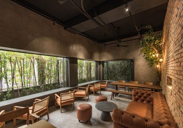 10+ Mẫu thiết kế quán cafe bằng kính đẹp và ấn tượng 16 thiết kế quán cafe kính