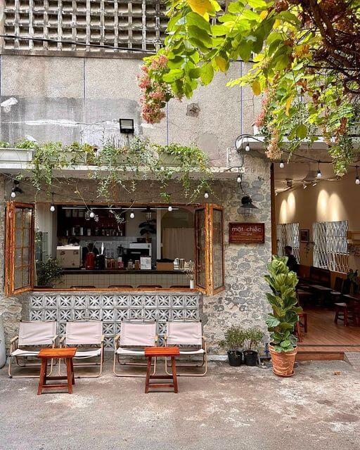 Top 5 Thiết Kế Quán Cafe Nhỏ – Bí Quyết Tối Ưu Không Gian & Tăng Trải Nghiệm 2 Thiết kế quán cafe nhỏ gọn