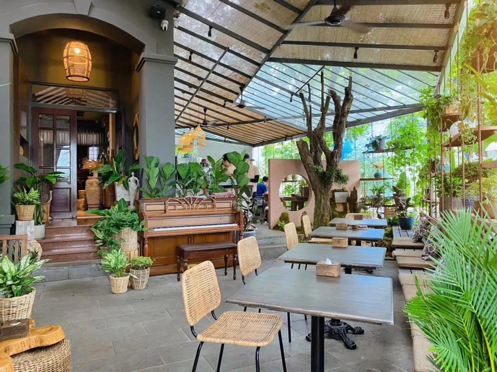 Thi Công Nhà Hàng: Giải Pháp Tối Ưu Cho Không Gian Kinh Doanh Ẩm Thực Của Bạn 1 thi công nhà hàng