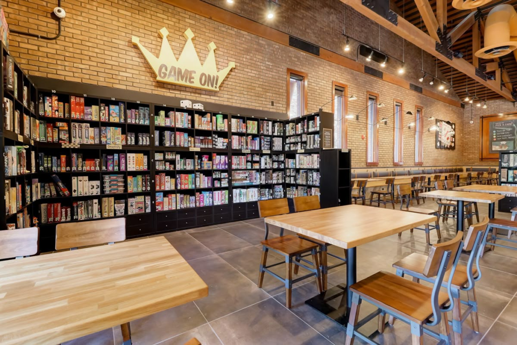 Thiết Kế Quán Cà Phê Board Game – Mô Hình Giải Trí Đầy Tiềm Năng 4 thiết kế quán cà phê board game