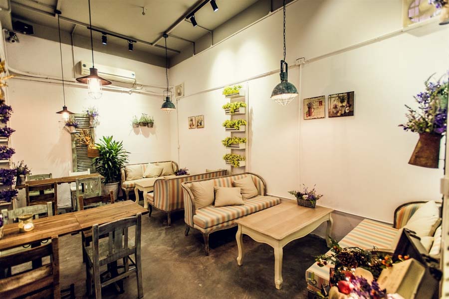 thiết kế ánh sáng quán cà phê