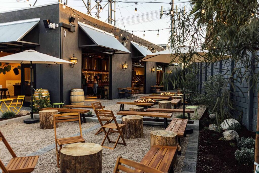 Top 7 Mẫu Thiết Kế Quán Cà Phê Không Gian Mở Được Yêu Thích 12 thiết kế quán cà phê không gian mở