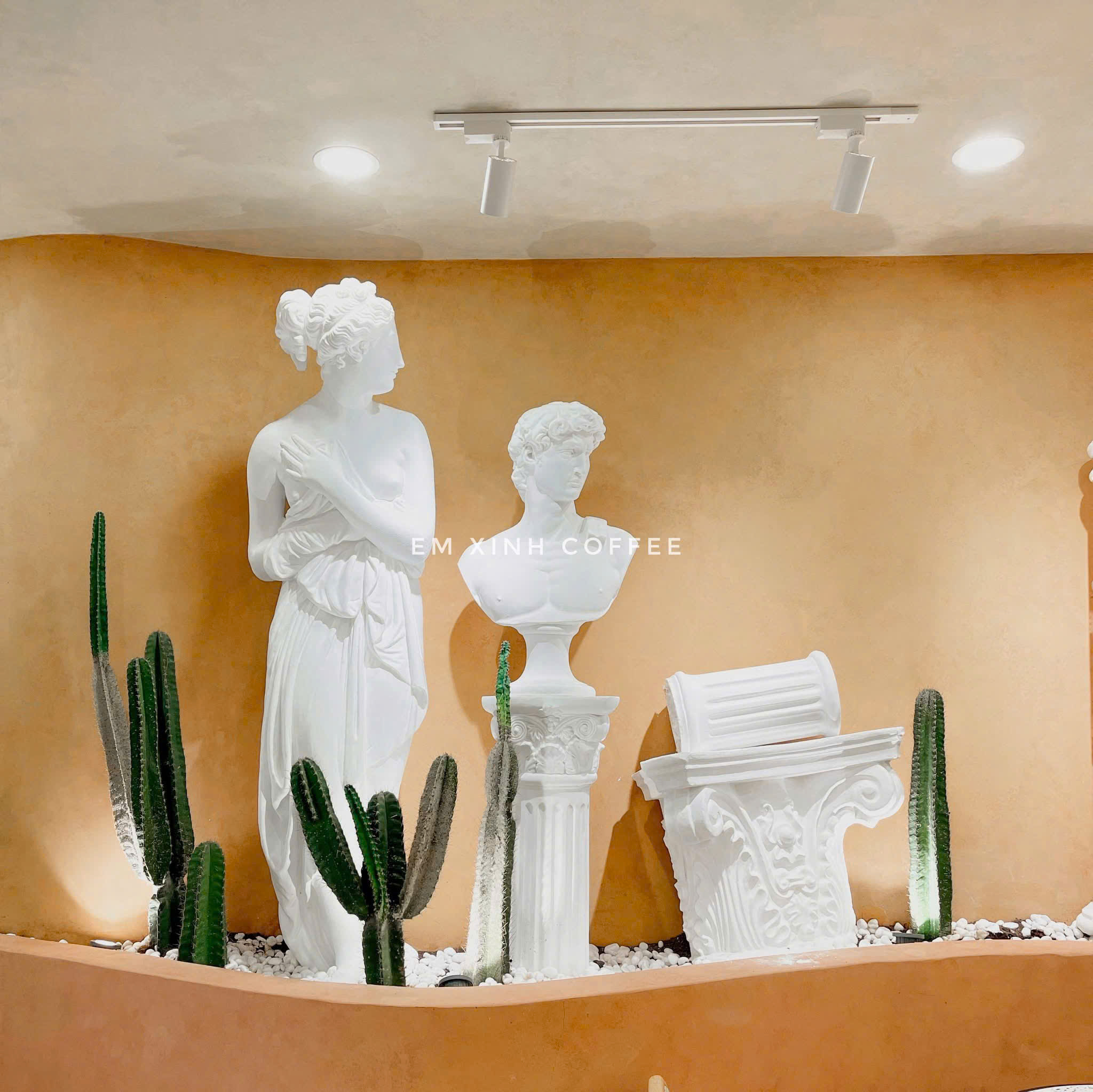 Em Xinh Coffee 12 Hình ảnh decor thực tế em xinh coffee