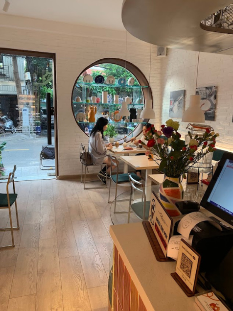 Hình ảnh thực tế Ceramic 4 You 3 Không gian bên trong quán ceramic4you