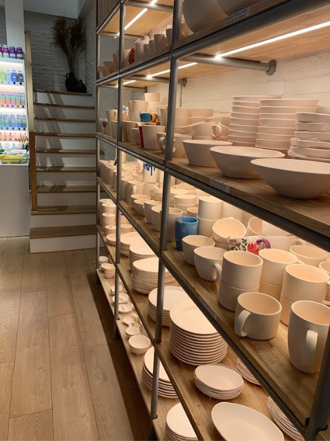 Hình ảnh thực tế Ceramic 4 You 4 Kệ gốm quán cafe ceramic4you