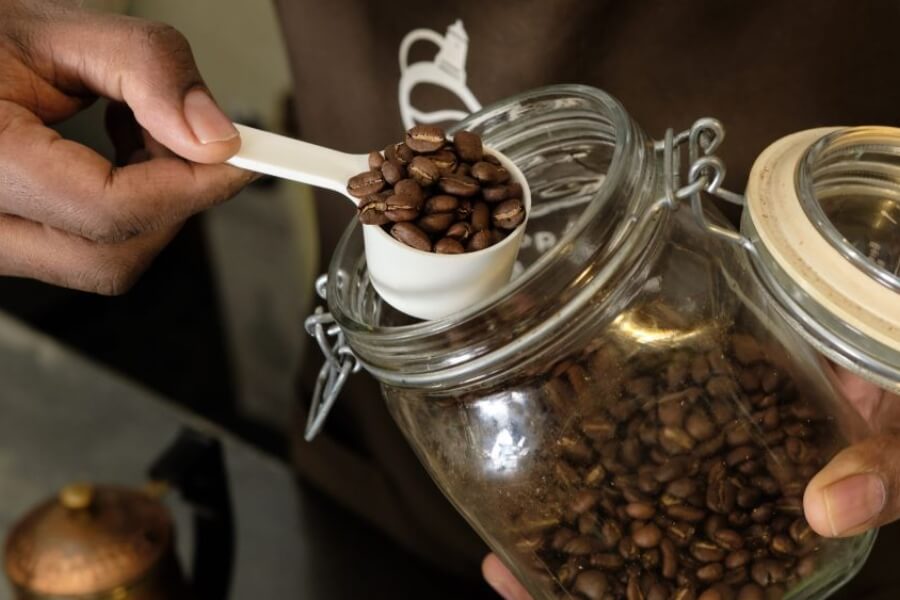 Lựa Chọn Hạt Cà Phê Kinh Doanh: 4 Bí Quyết Bảo Quản & Giữ Hương Vị 11 Chọn hạt cà phê kinh doanh