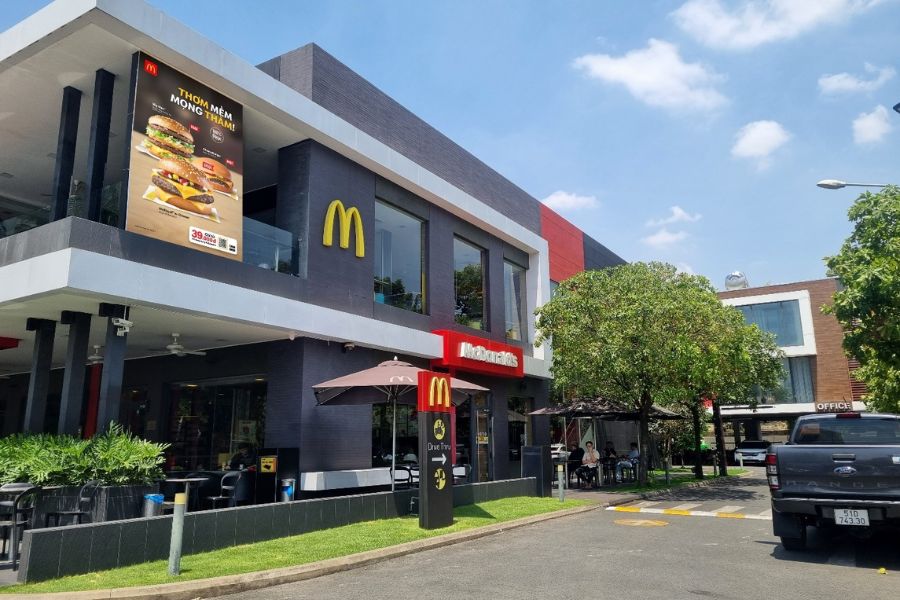 Thiết Kế Mô Hình Cafe Drive Thru – Bước Tiến Mới Trong Kinh Doanh 2026 13 Thiết kế mô hình cafe Drive Thru