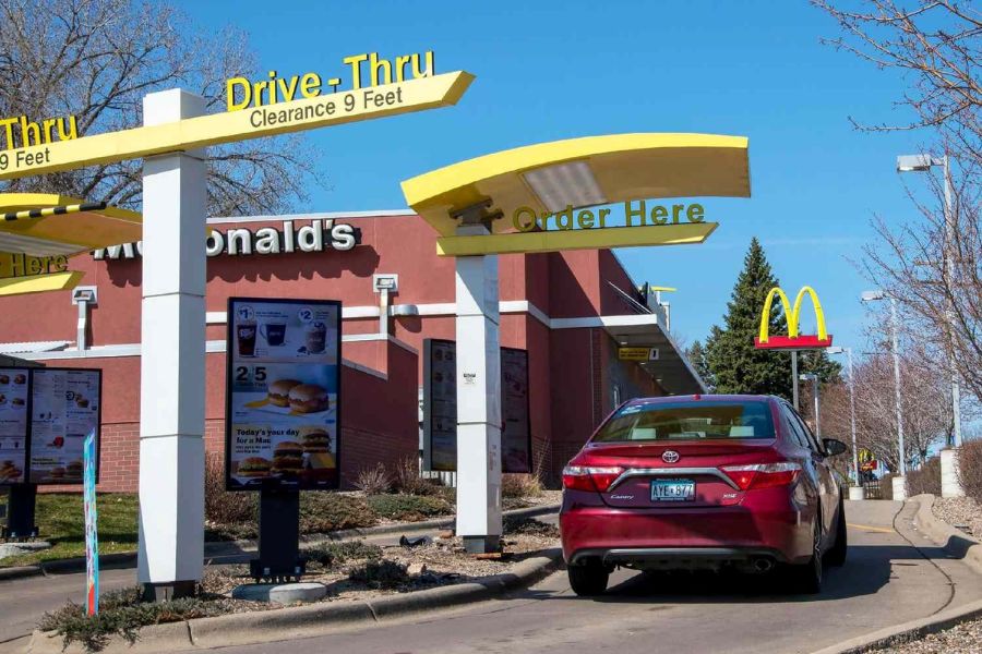 Thiết Kế Mô Hình Cafe Drive Thru – Bước Tiến Mới Trong Kinh Doanh 2026 10 Thiết kế mô hình cafe Drive Thru