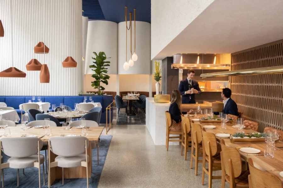 20+ Thiết Kế Nhà Hàng Phong Cách Địa Trung Hải Ý Tưởng, Màu Sắc & Mẫu Đẹp 10 Thiết kế nhà hàng phong cách Địa Trung Hải