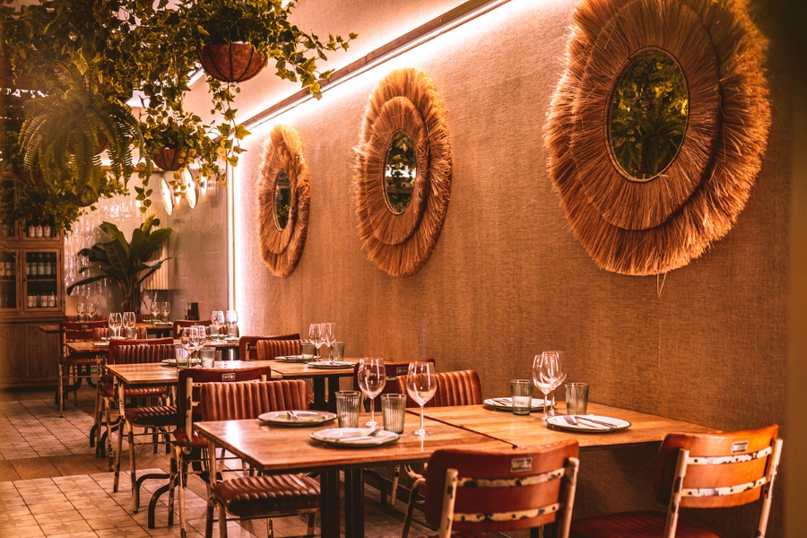 20+ Thiết Kế Nhà Hàng Phong Cách Địa Trung Hải Ý Tưởng, Màu Sắc & Mẫu Đẹp 24 Thiết kế nhà hàng phong cách Địa Trung Hải