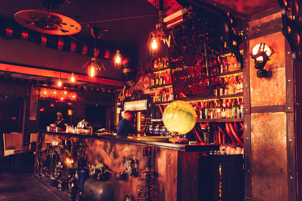 Giải Mã Phong Cách Steampunk Trong Thiết Kế: Xu Hướng Quán Cafe Độc Bản 5 Phong cách Steampunk trong thiết kế
