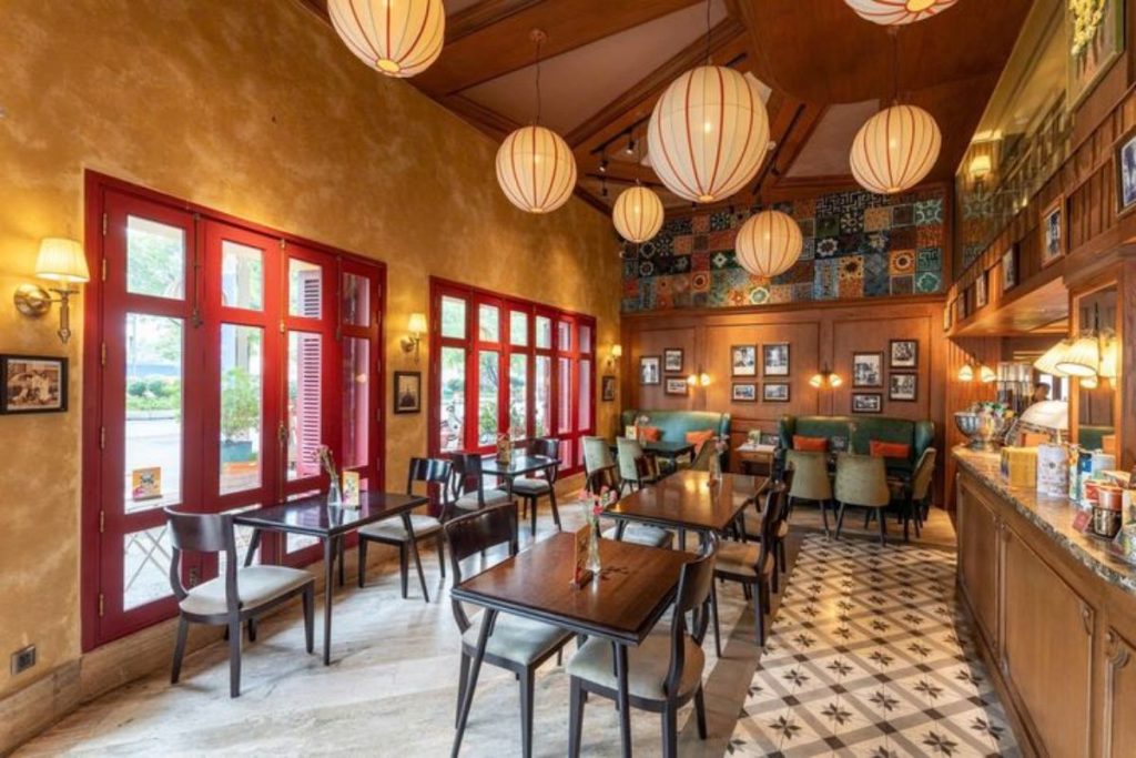 có nên mở quán cafe nhượng quyền